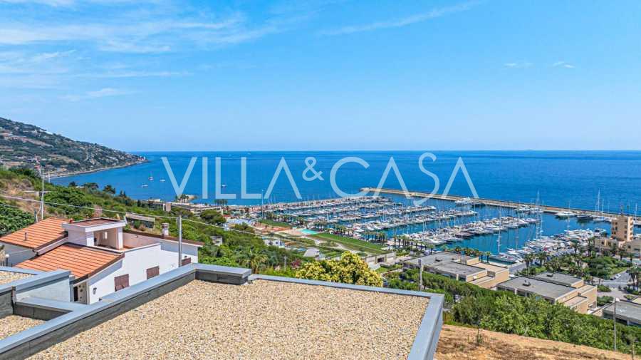 Mūsdienu villa Santo Stefano al Mare