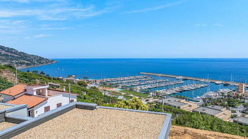Mūsdienu villa Santo Stefano al Mare