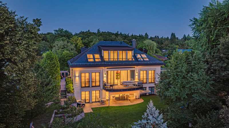 Grezna villa pārdošanā Bad Homburgā