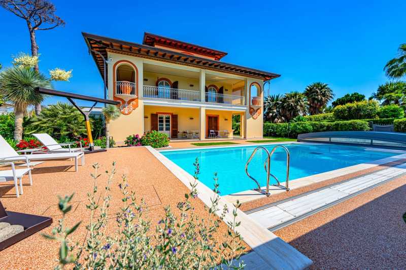 Pārdod greznu villu Fortē-dei-Marmi
