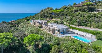 Mūsdienīga villa ar baseinu Punta Ala, īrešanai