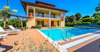 Pārdod greznu villu Fortē-dei-Marmi
