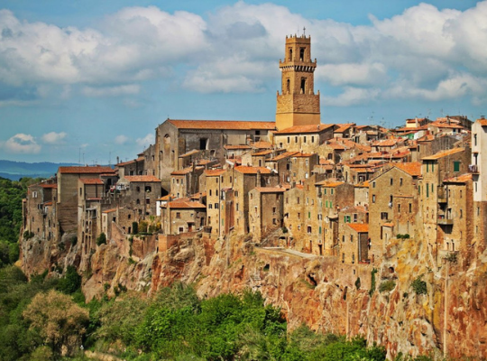 Pitigliano - Itālijas spoku pilsēta Toskānas dienvidos 2021